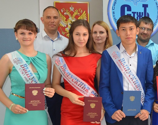 На Ученом совете Электромеханического факультета вручили заслуженные награды при